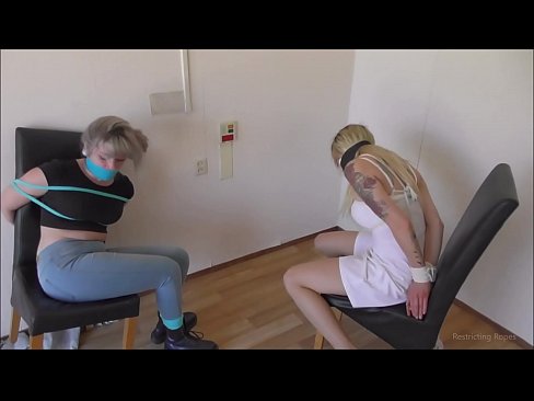 ❤️ Avhengig / bundet opp og kneblet / jente i nød ☑ Pornovideo ved no.fullpornercom.ru ﹏